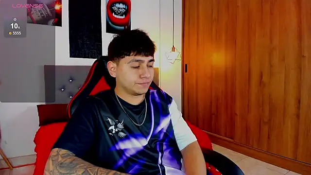 Nicolas James Sc online show from December 19, 1:51 pm