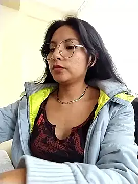 Snapshot of Regina_Shine chatting on January 13, 8:14 pm Regina Shine online show from January 13, 8:14 pm