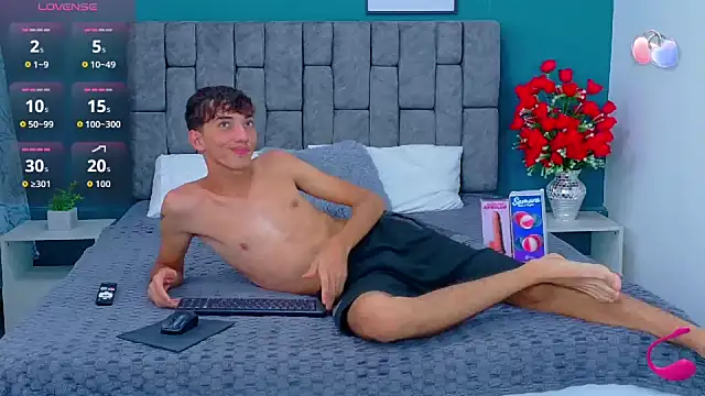 Snapshot of Maikol_Ortiz chatting on October 19, 2:40 pm Maikol Ortiz online show from October 19, 2:40 pm