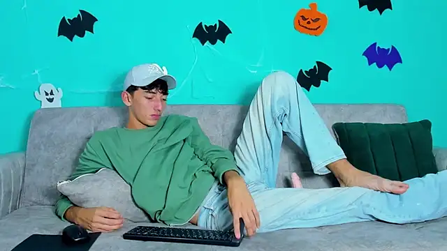 Snapshot of Maikol_Ortiz chatting on October 29, 1:13 pm Maikol Ortiz online show from October 29, 1:13 pm