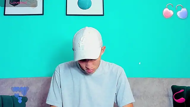 Snapshot of Maikol_Ortiz chatting on November 11, 12:49 pm Maikol Ortiz online show from November 11, 12:49 pm