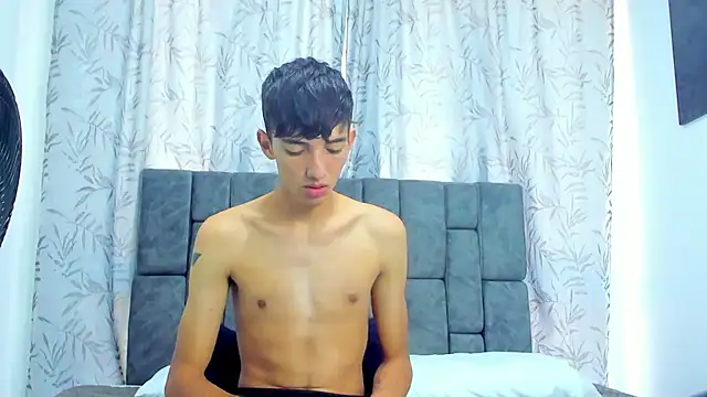 Snapshot of Maikol_Ortiz chatting on December 3, 12:25 pm Maikol Ortiz online show from December 3, 12:25 pm