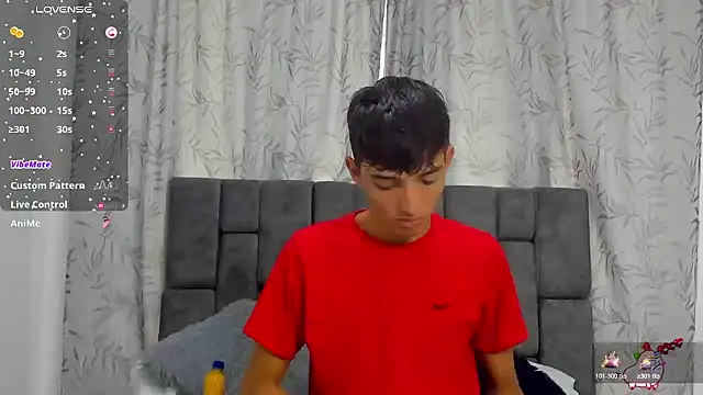 Snapshot of Maikol_Ortiz chatting on December 4, 12:36 pm Maikol Ortiz online show from December 4, 12:36 pm