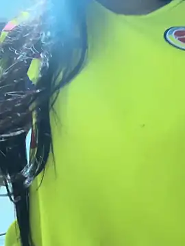 Snapshot of Andres-Andrea1922 chatting on October 18, 7:31 am Andres-Andrea1922 online show from October 18, 7:31 am