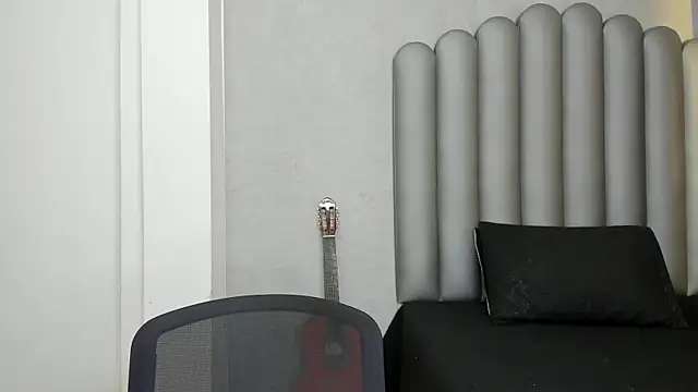 Snapshot of Charlotte-Star chatting on October 29, 8:21 pm Charlotte-Star online show from October 29, 8:21 pm