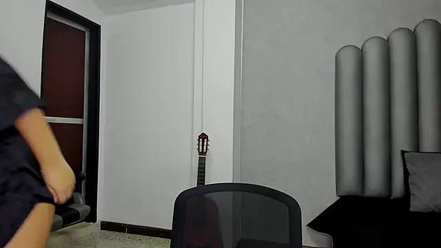 Snapshot of Charlotte-Star chatting on October 30, 8:31 pm Charlotte-Star online show from October 30, 8:31 pm