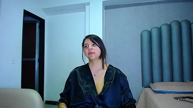 Snapshot of Charlotte-Star chatting on November 8, 9:57 pm Charlotte-Star online show from November 8, 9:57 pm