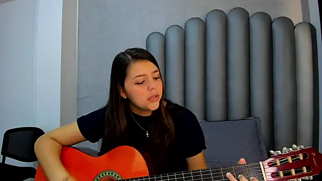 Snapshot of Charlotte-Star chatting on November 13, 9:14 pm Charlotte-Star online show from November 13, 9:14 pm