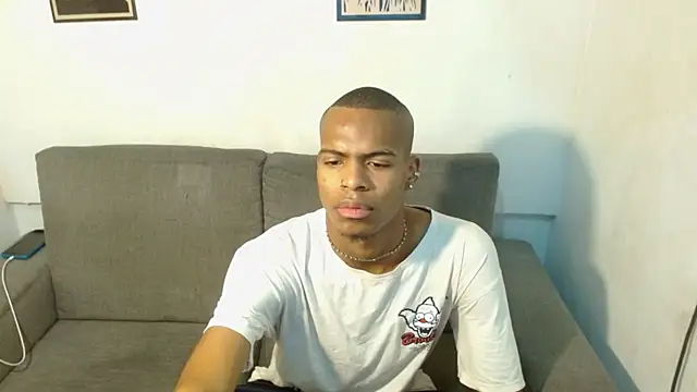 criss zuri online show from October 6, 11:51 am