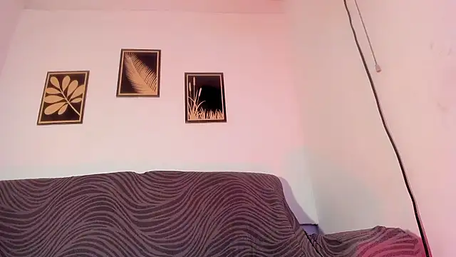 criss zuri online show from March 17, 3:26 pm