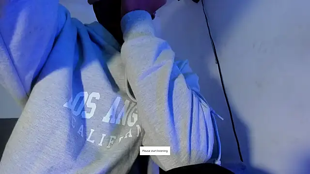 criss zuri online show from April 16, 12:28 pm