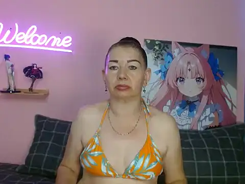 estefania 34 online show from October 11, 8:18 pm