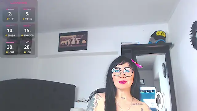 Vicky hotmilf online show from April 20, 11:13 am