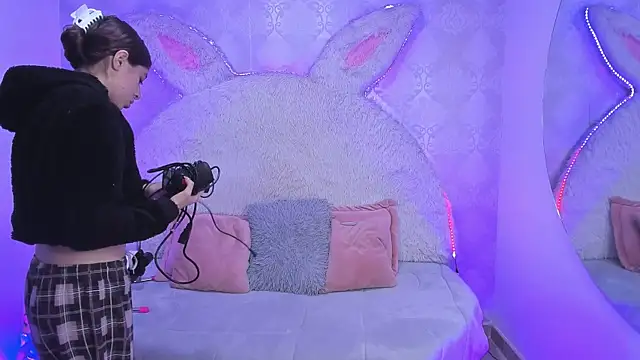 Gaby louse online show from April 15, 7:43 pm