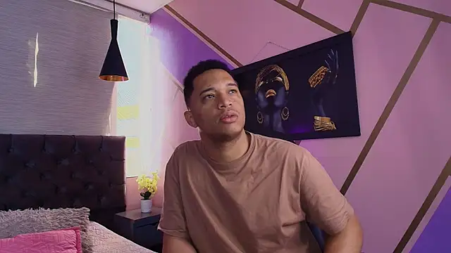 Snapshot of Annie_Lii chatting on September 12, 12:38 pm Annie Lii online show from September 12, 12:38 pm