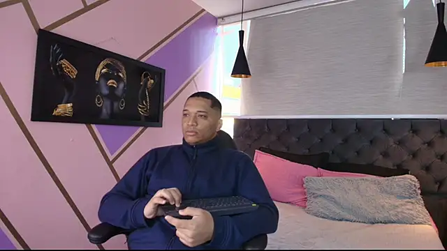 Snapshot of Annie_Lii chatting on October 15, 12:38 pm Annie Lii online show from October 15, 12:38 pm