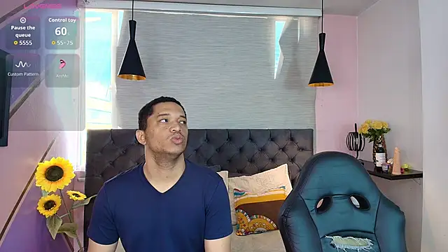 Snapshot of Annie_Lii chatting on November 13, 12:48 pm Annie Lii online show from November 13, 12:48 pm