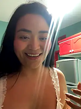 Snapshot of MyHoneyFrida chatting on September 15, 3:50 am MyHoneyFrida online show from September 15, 3:50 am