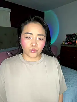 Snapshot of MyHoneyFrida chatting on September 18, 2:35 am MyHoneyFrida online show from September 18, 2:35 am