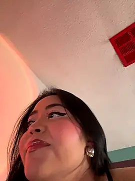 Snapshot of MyHoneyFrida chatting on September 24, 2:37 am MyHoneyFrida online show from September 24, 2:37 am