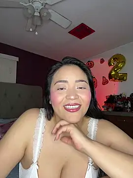 Snapshot of MyHoneyFrida chatting on November 11, 3:06 am MyHoneyFrida online show from November 11, 3:06 am