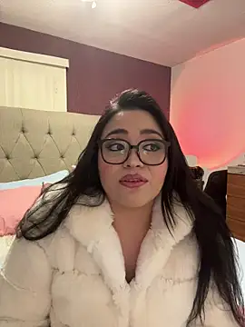 Snapshot of MyHoneyFrida chatting on November 20, 4:23 am MyHoneyFrida online show from November 20, 4:23 am