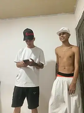 Snapshot of spicyboysvenezuelan chatting on September 29, 5:56 am spicyboysvenezuelan online show from September 29, 5:56 am