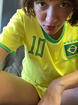 Snapshot of TerezaBartoline chatting on July 8, 7:24 am TerezaBartoline online show from July 8, 7:24 am