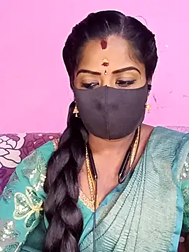 Snapshot of tamilammukuttyy chatting on April 25, 3:09 am tamilammukuttyy online show from April 25, 3:09 am
