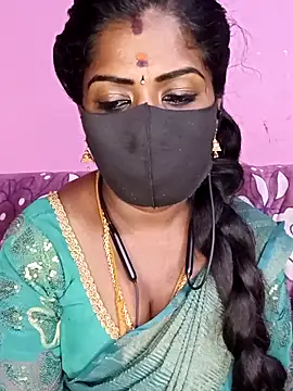 Snapshot of tamilammukuttyy chatting on April 25, 1:41 pm tamilammukuttyy online show from April 25, 1:41 pm