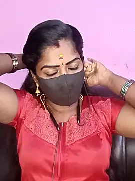 Snapshot of tamilammukuttyy chatting on April 30, 11:27 am tamilammukuttyy online show from April 30, 11:27 am