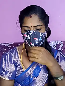 Snapshot of tamilammukuttyy chatting on May 12, 3:03 am tamilammukuttyy online show from May 12, 3:03 am