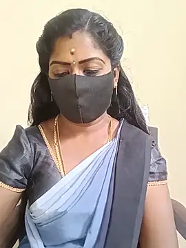 Snapshot of tamilammukuttyy chatting on June 11, 3:37 am tamilammukuttyy online show from June 11, 3:37 am