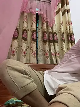 mai-xinh online show from October 28, 6:06 am