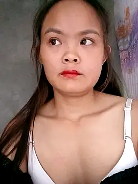 Snapshot of xinhxinhcute chatting on September 12, 10:37 am xinhxinhcute online show from September 12, 10:37 am