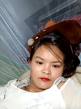 Snapshot of xinhxinhcute chatting on September 15, 11:27 pm xinhxinhcute online show from September 15, 11:27 pm