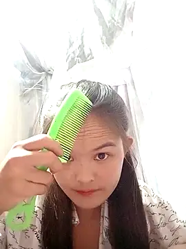 Snapshot of xinhxinhcute chatting on October 3, 9:39 am xinhxinhcute online show from October 3, 9:39 am