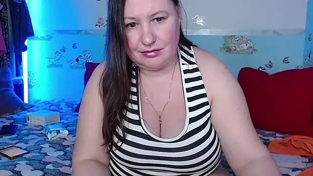 Dilfina online show from November 12, 2:39 pm