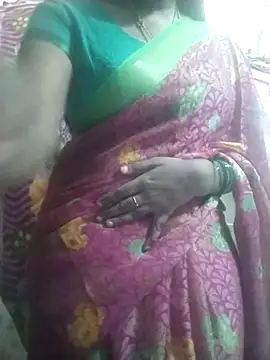 Snapshot of Nithiila chatting on September 10, 8:36 am Nithiila online show from September 10, 8:36 am