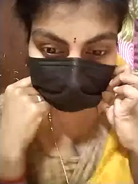 Snapshot of Nithiila chatting on September 26, 7:12 am Nithiila online show from September 26, 7:12 am