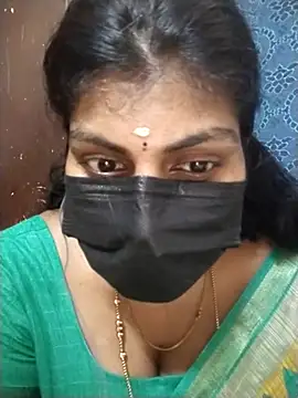 Snapshot of Nithiila chatting on October 9, 4:38 pm Nithiila online show from October 9, 4:38 pm