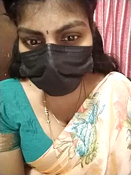 Snapshot of Nithiila chatting on October 16, 6:25 am Nithiila online show from October 16, 6:25 am