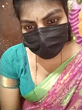 Snapshot of Nithiila chatting on November 13, 5:50 am Nithiila online show from November 13, 5:50 am