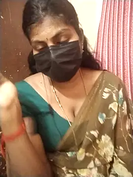 Snapshot of Nithiila chatting on November 29, 5:16 pm Nithiila online show from November 29, 5:16 pm