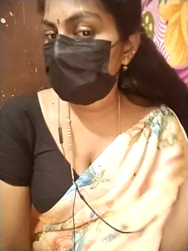 Snapshot of Nithiila chatting on December 5, 6:00 am Nithiila online show from December 5, 6:00 am