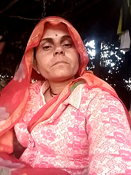 Snapshot of Hot_rachnasexy chatting on November 28, 1:30 am Hot rachnasexy online show from November 28, 1:30 am