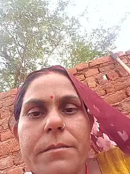 Snapshot of Hot_rachnasexy chatting on June 19, 10:41 am Hot rachnasexy online show from June 19, 10:41 am