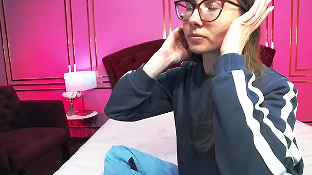 Snapshot of JessieJuss chatting on May 30, 5:32 pm JessieJuss online show from May 30, 5:32 pm