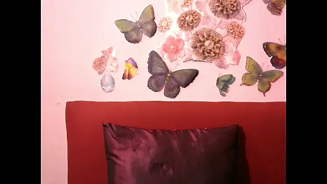 Snapshot of Indiansexydimples chatting on October 29, 7:32 am Indiansexydimples online show from October 29, 7:32 am