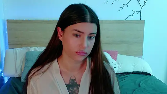 Snapshot of Bella_Davis_love chatting on December 14, 5:29 pm Bella Davis love online show from December 14, 5:29 pm